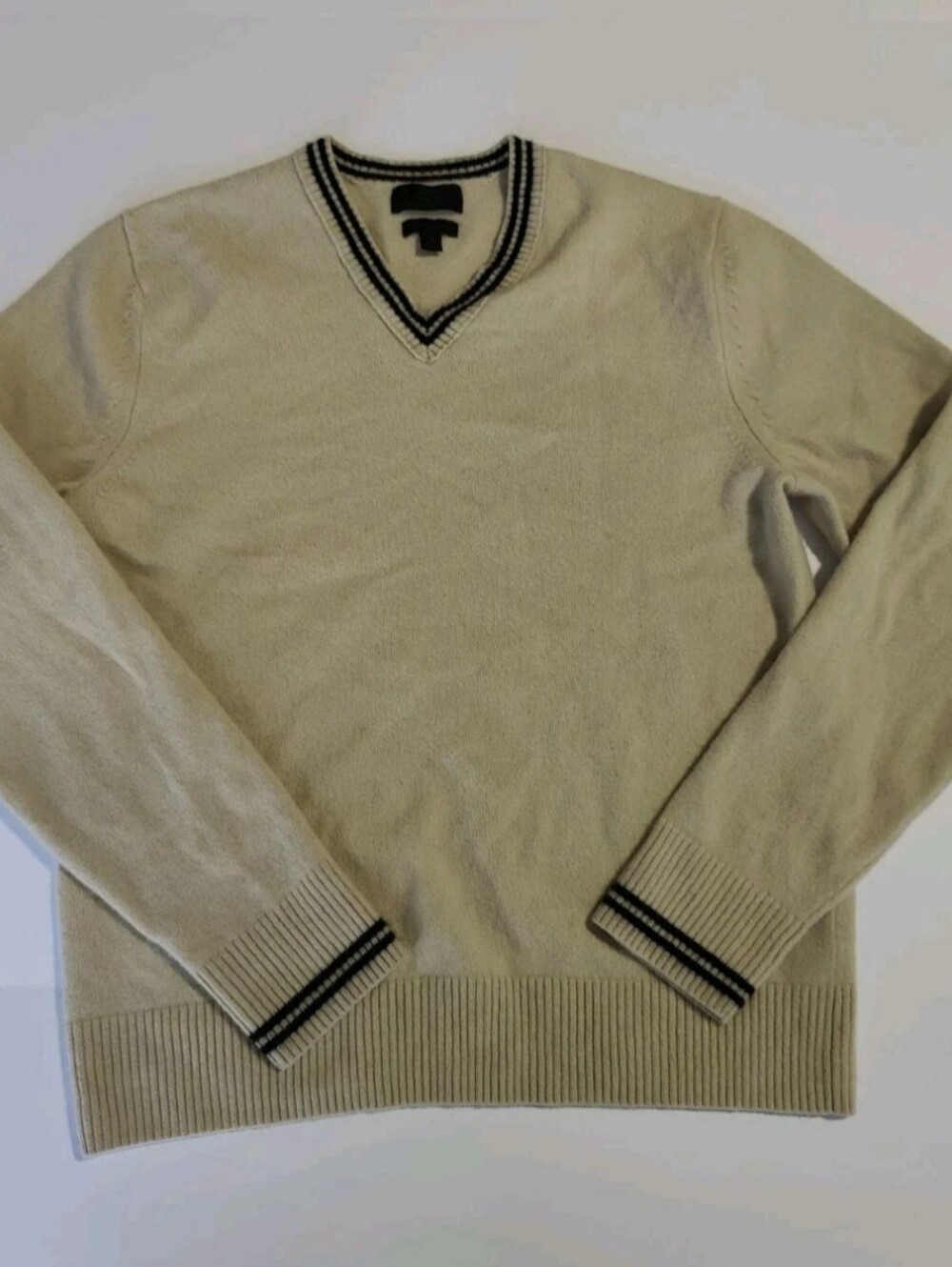 Banana Republic 100% Cashmere V Neck Beige Sweater With Black Stripe Size M